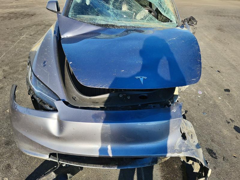 2025 Tesla Model 3 მანქანა იყიდება აუქციონზე, vin: 5YJ3E1EA1SF018985, აუქციონის ნომერი: 46733926