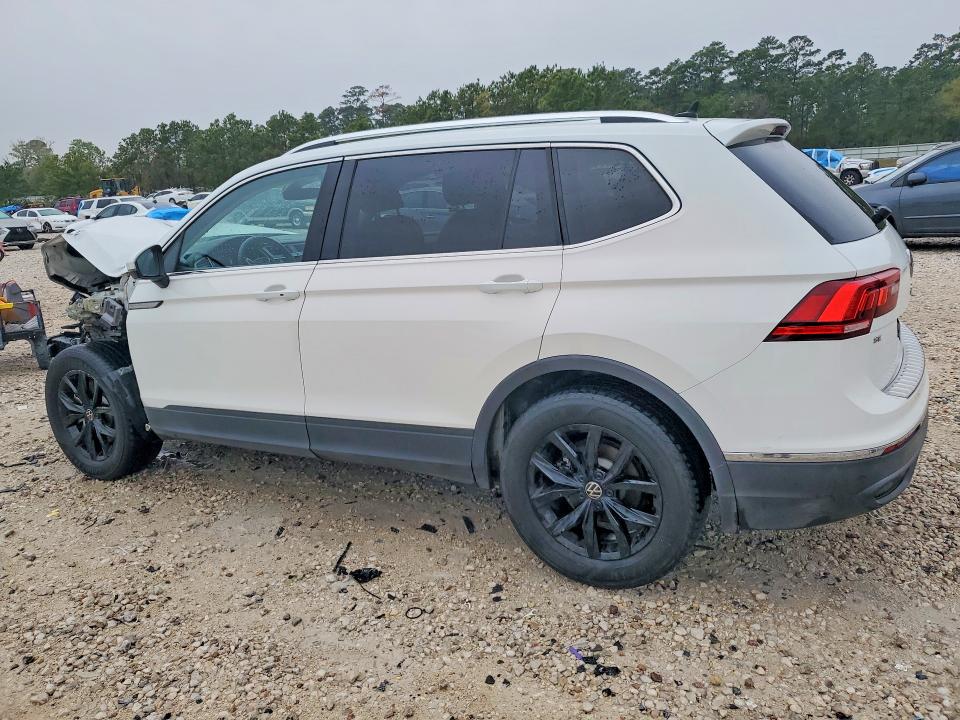 41740286 :رقم المزاد ، 3VV3B7AX8NM104124 vin ، 2022 Volkswagen Tiguan مزاد بيع