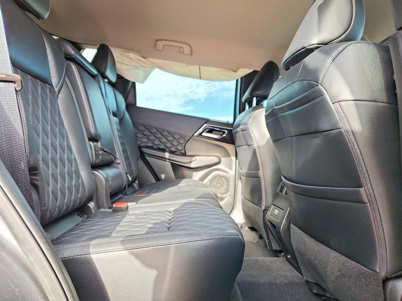 79597905 :رقم المزاد ، JA4J4VA85NZ077180 vin ، 2022 Mitsubishi Outlander مزاد بيع