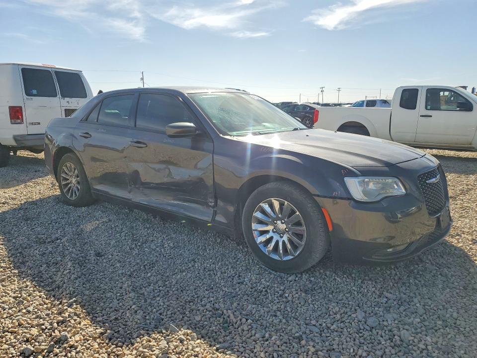 Продаж на аукціоні авто 2018 Chrysler 300, vin: 2C3CCABG5JH214200, номер лоту: 45924266