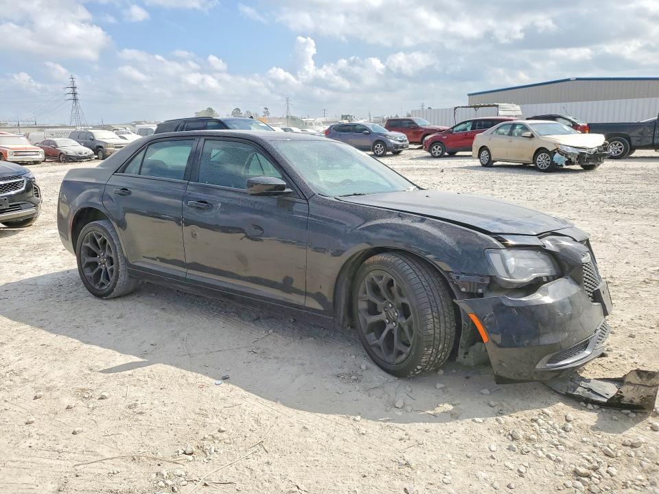 Продажа на аукционе авто 2019 Chrysler 300, vin: 2C3CCAAG4KH690652, номер лота: 79560555