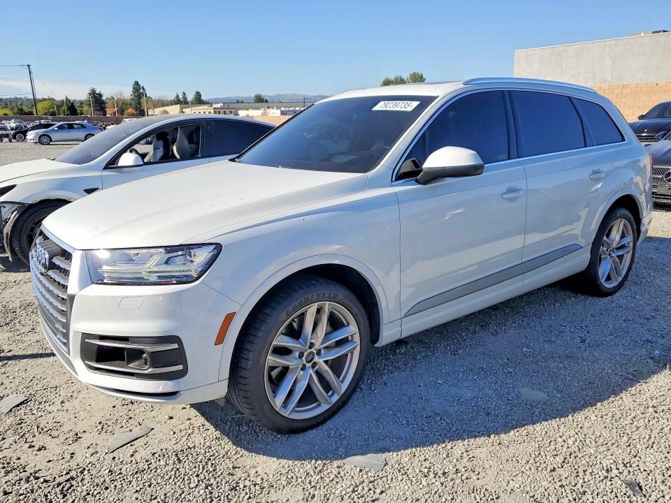 79239735 :رقم المزاد ، WA1VAAF72HD044299 vin ، 2017 Audi Q7 مزاد بيع