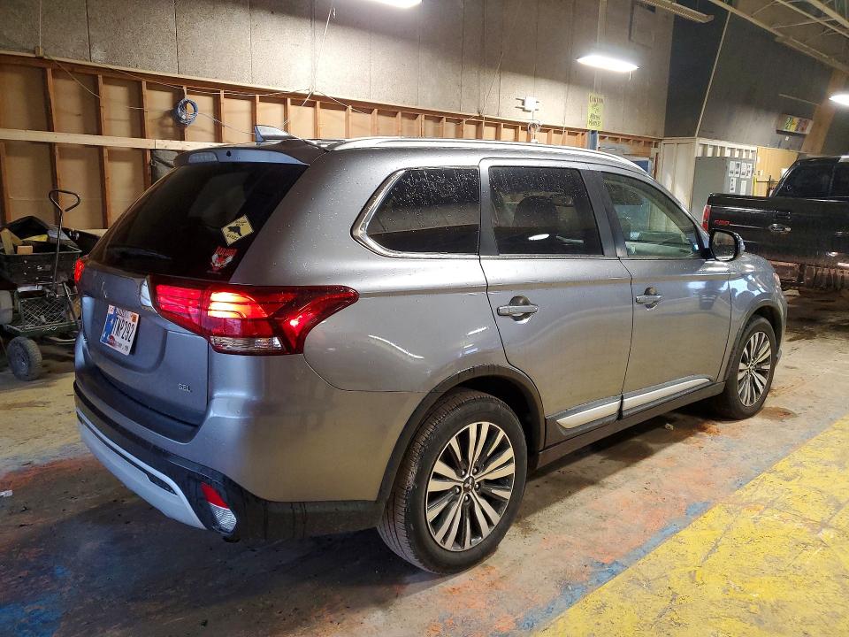 Продаж на аукціоні авто 2020 Mitsubishi Outlander, vin: JA4AD3A35LZ035114, номер лоту: 45462606