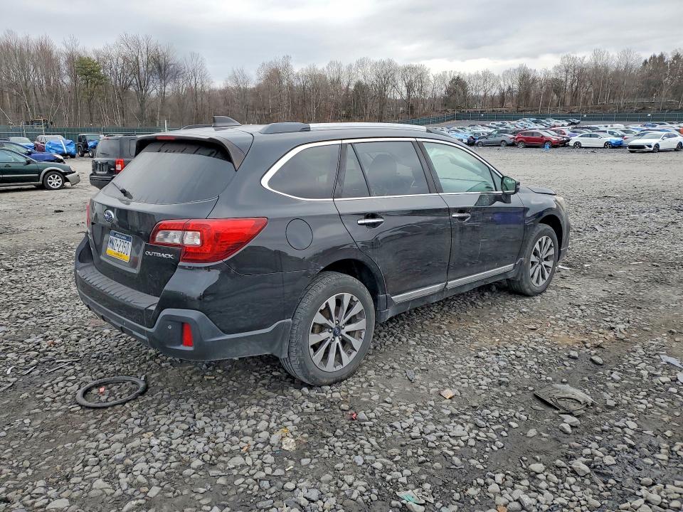 Aukcja sprzedaży 2018 Subaru Outback, vin: 4S4BSATC3J3246874, numer aukcji: 46324456
