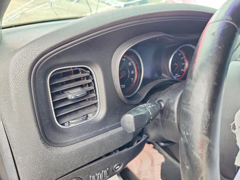 41639106 :رقم المزاد ، 2C3CDXAT2FH863667 vin ، 2015 Dodge Charger مزاد بيع