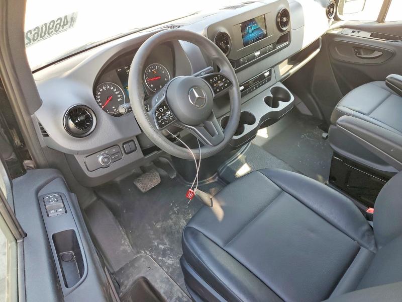 46906206 :رقم المزاد ، W1Z4NFHY0RP737890 vin ، 2024 Mercedes-benz Sprinter مزاد بيع