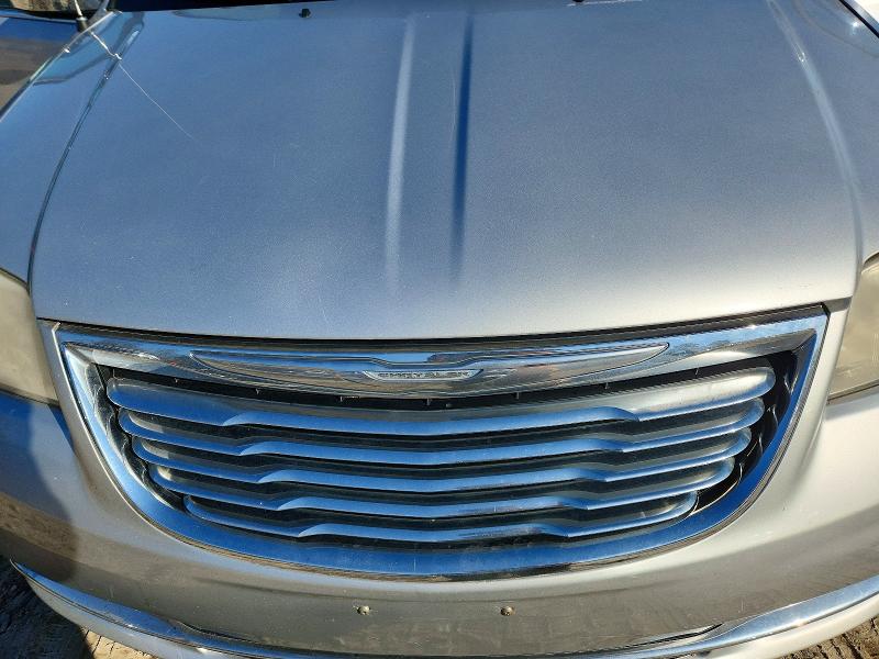 46099456 :رقم المزاد ، 2A4RR5DG5BR630620 vin ، 2011 Chrysler Town & Country مزاد بيع