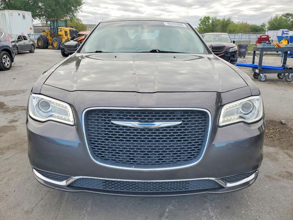 2015 Chrysler 300 მანქანა იყიდება აუქციონზე, vin: 2C3CCAAG2FH845494, აუქციონის ნომერი: 46492866