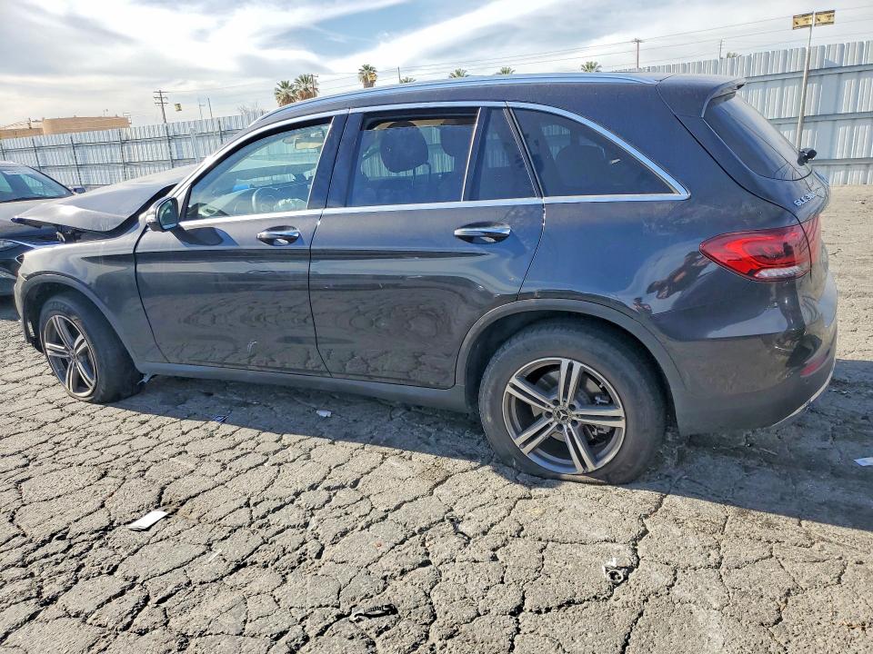 45623946 :رقم المزاد ، W1N0G8EB8LF825721 vin ، 2020 Mercedes-benz Glc مزاد بيع