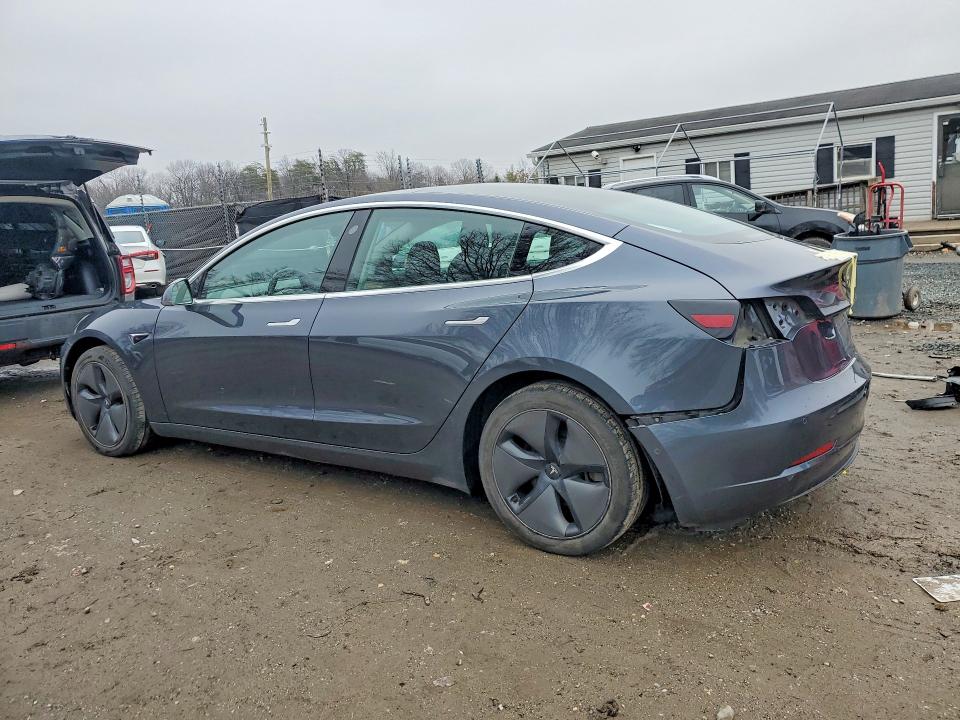 Продажа на аукционе авто 2019 Tesla Model 3, vin: 5YJ3E1EB3KF386853, номер лота: 78302355
