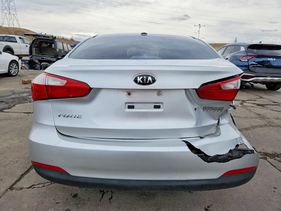 47044566 :رقم المزاد ، KNAFK4A66F5287318 vin ، 2015 Kia Forte مزاد بيع