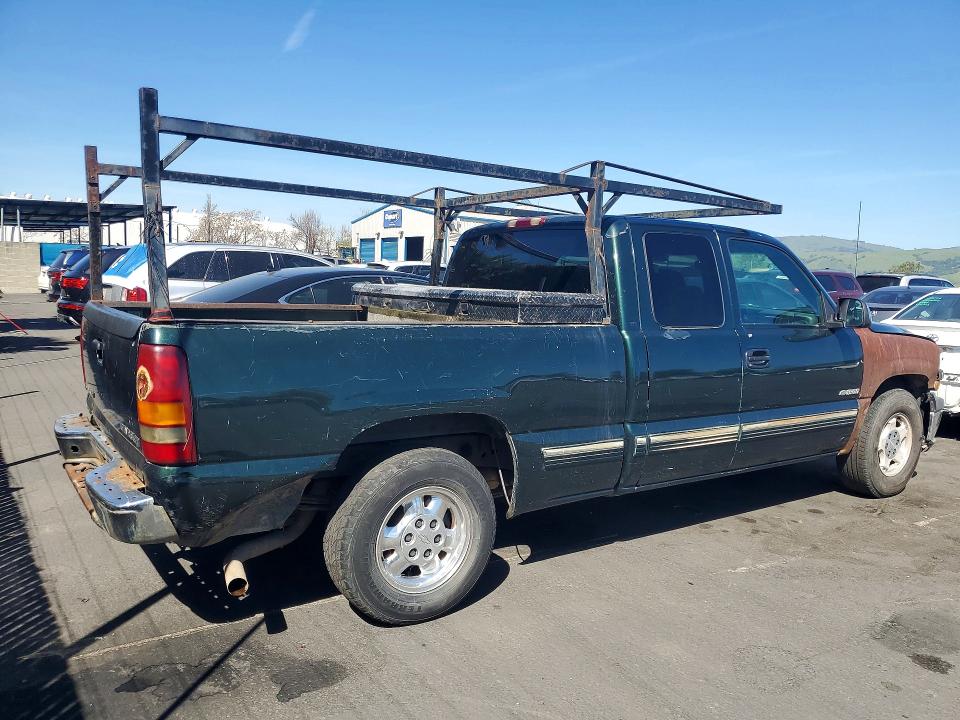 2002 Chevrolet Silverado მანქანა იყიდება აუქციონზე, vin: 2GCEC19V521223630, აუქციონის ნომერი: 79319775