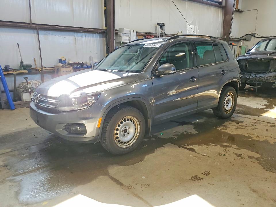 47365846 :رقم المزاد ، WVGJV7AX7GW584927 vin ، 2016 Volkswagen Tiguan مزاد بيع