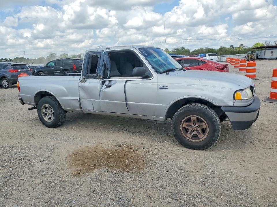 47056586 :رقم المزاد ، 4F4YR16U71TM17955 vin ، 2001 Mazda B3000 مزاد بيع