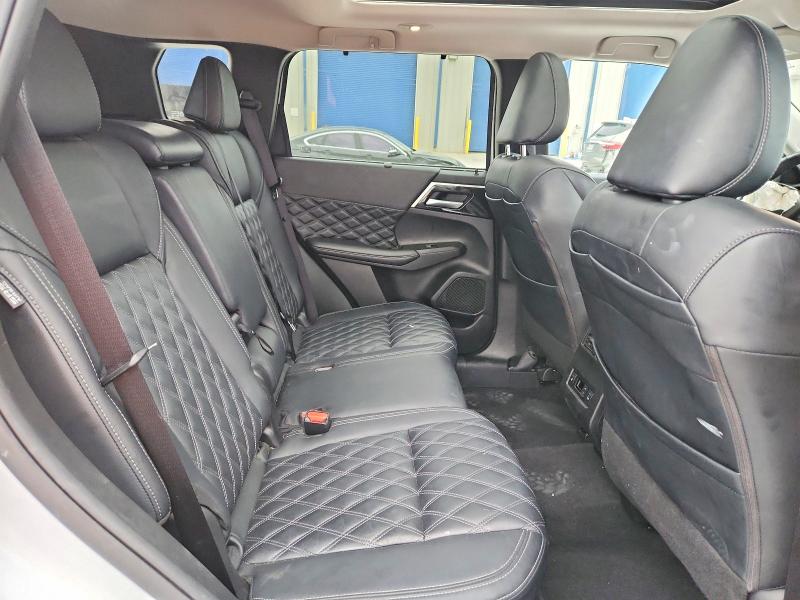 Продаж на аукціоні авто 2024 Mitsubishi Outlander, vin: JA4J3WA8XRZ056615, номер лоту: 45560416