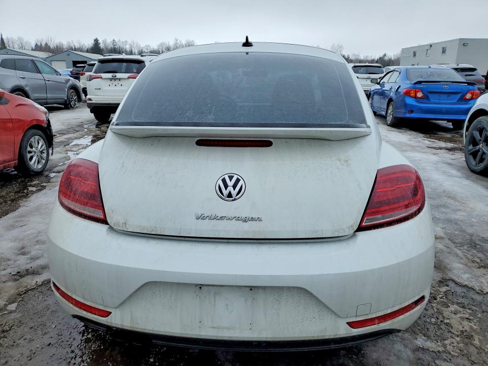 2017 Volkswagen Beetle მანქანა იყიდება აუქციონზე, vin: 3VWJ17AT9HM627370, აუქციონის ნომერი: 79525305