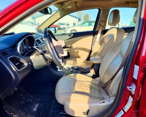 47240086 :رقم المزاد ، 1C3CCBCG5DN524525 vin ، 2013 Chrysler 200 مزاد بيع