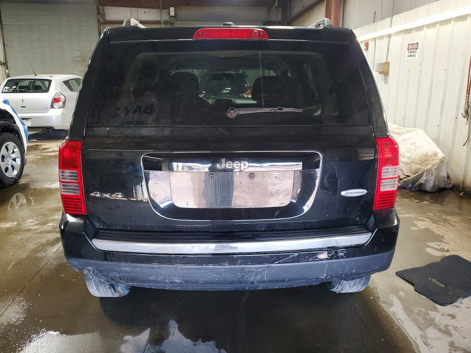 41964086 :رقم المزاد ، 1C4NJRFB0GD612654 vin ، 2016 Jeep Patriot مزاد بيع