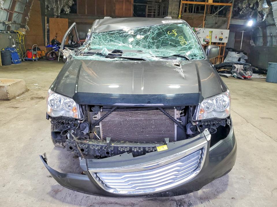 46620796 :رقم المزاد ، 2C4RC1BGXGR297163 vin ، 2016 Chrysler Town & Country مزاد بيع