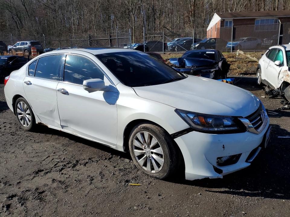 2015 Honda Accord მანქანა იყიდება აუქციონზე, vin: 1HGCR3F81FA004886, აუქციონის ნომერი: 76287675