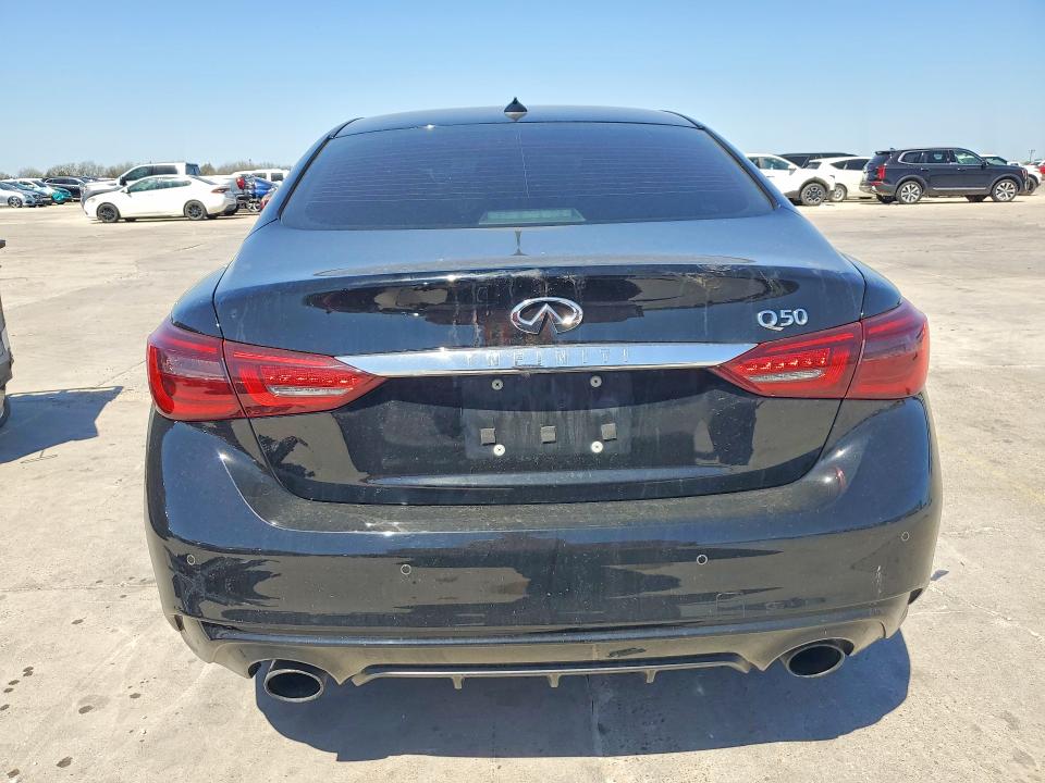 46867026 :رقم المزاد ، JN1EV7AP8JM590845 vin ، 2018 Infiniti Q50 مزاد بيع