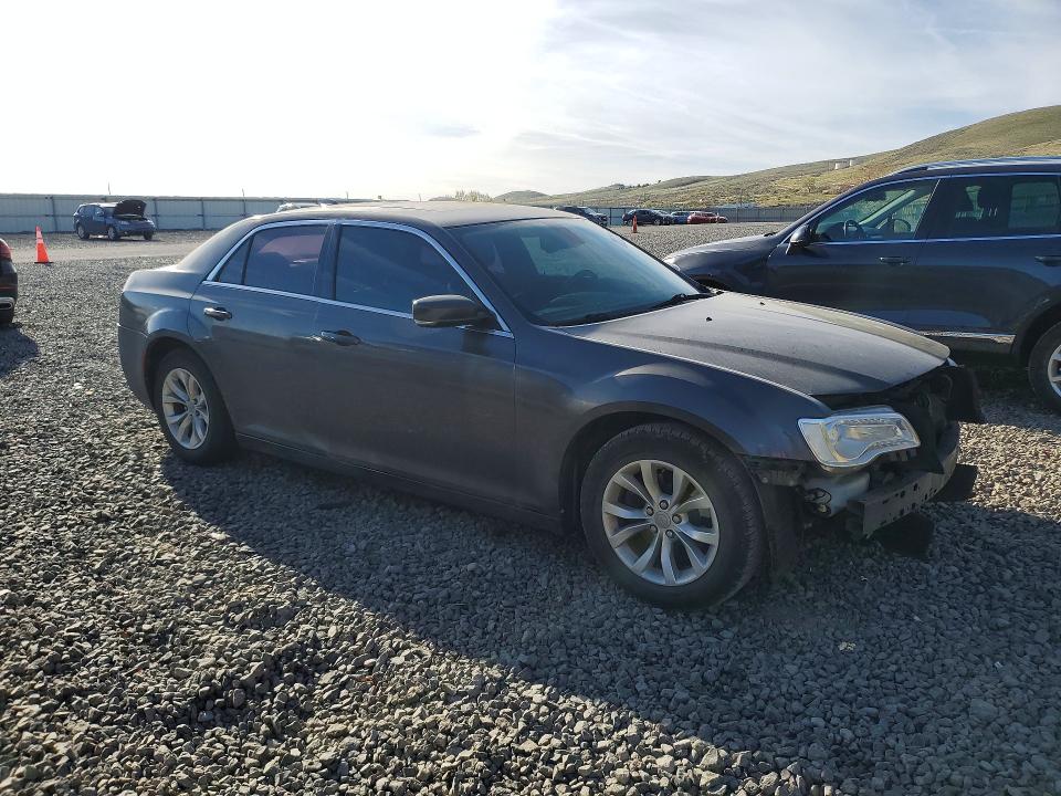 Продажа на аукционе авто 2016 Chrysler 300, vin: 2C3CCAAGXGH142100, номер лота: 47468716