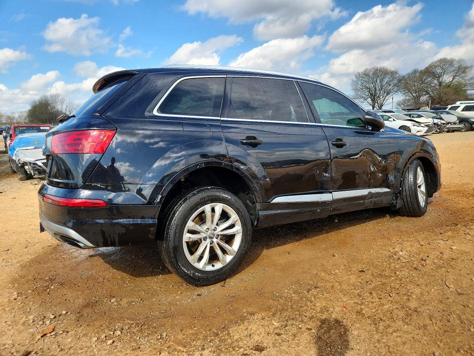 Продажа на аукционе авто 2018 Audi Q7, vin: WA1LABF70JD007786, номер лота: 41922916