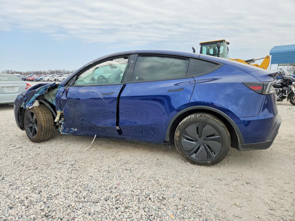 46652506 :رقم المزاد ، 7SAYGDEE6TF566831 vin ، 2026 Tesla Model Y مزاد بيع