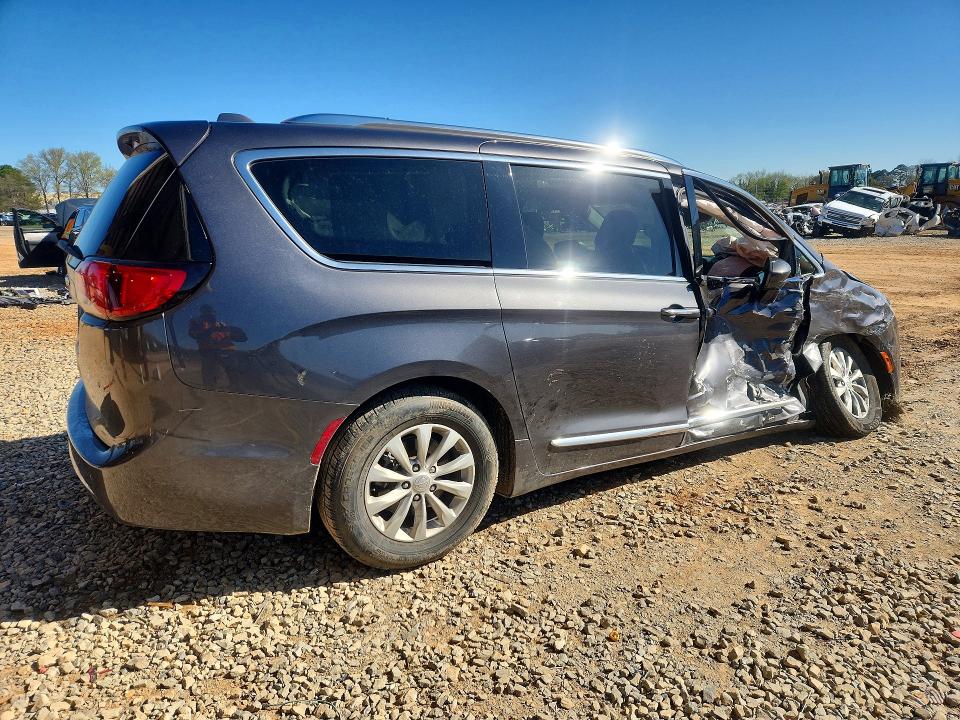 46299836 :رقم المزاد ، 2C4RC1BG6KR596917 vin ، 2019 Chrysler Pacifica مزاد بيع