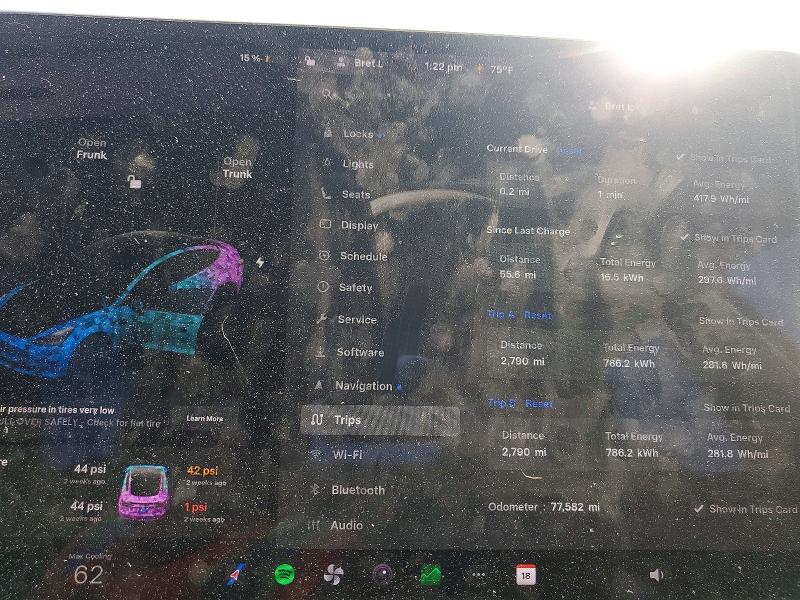 46522426 :رقم المزاد ، 5YJ3E1EC0MF860690 vin ، 2021 Tesla Model 3 مزاد بيع