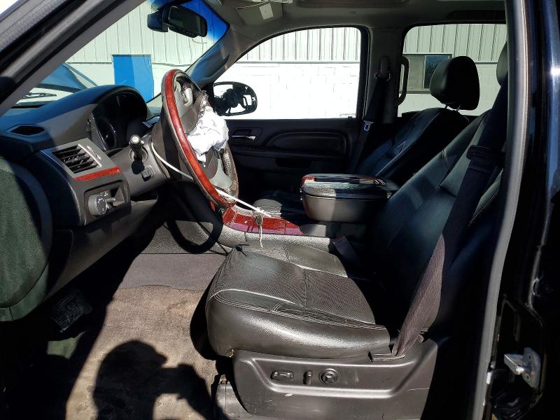 42060396 :رقم المزاد ، 1GYS4JEF6DR104178 vin ، 2013 Cadillac Escalade مزاد بيع
