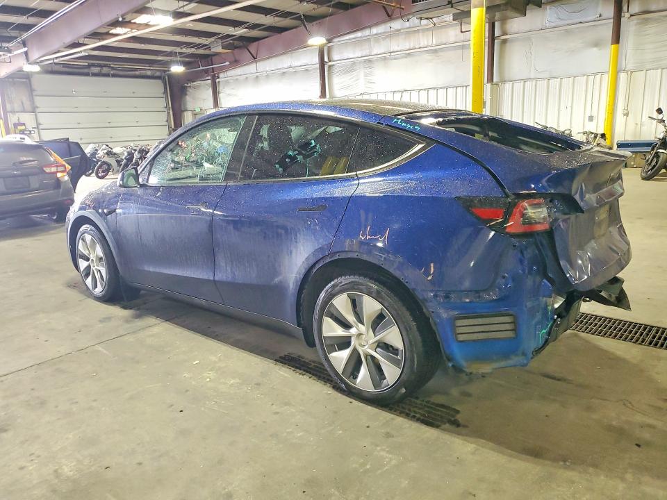 2022 Tesla Model Y მანქანა იყიდება აუქციონზე, vin: 7SAYGDEE5NF359785, აუქციონის ნომერი: 79642585
