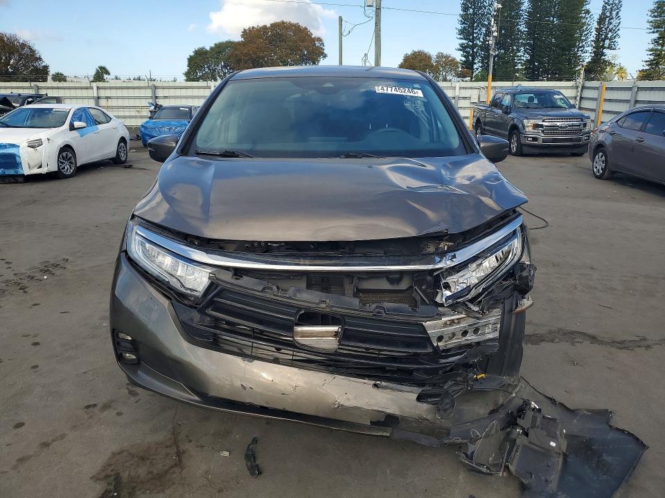 47745246 :رقم المزاد ، 5FNRL6H55NB033506 vin ، 2022 Honda Odyssey مزاد بيع