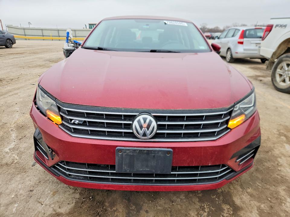 79828595 :رقم المزاد ، 1VWDT7A32HC033289 vin ، 2017 Volkswagen Passat مزاد بيع