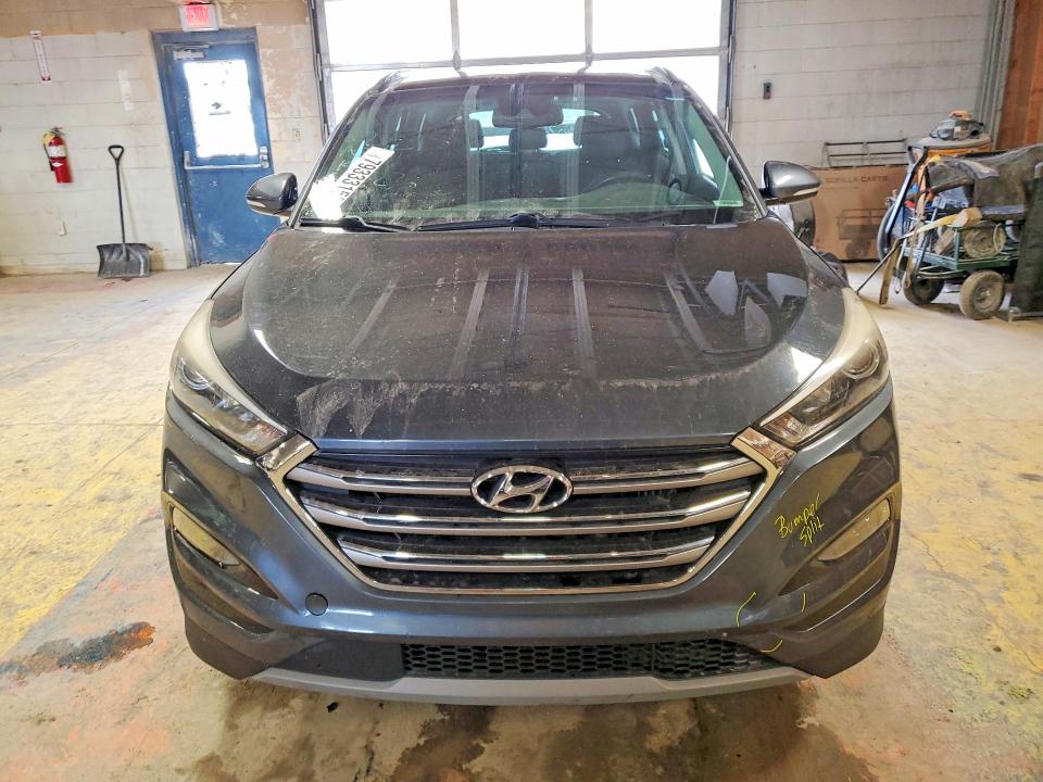 79333155 :رقم المزاد ، KM8J33A26JU630236 vin ، 2018 Hyundai Tucson مزاد بيع