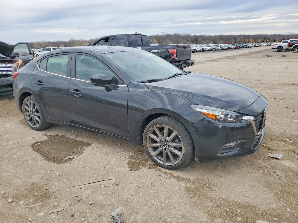 47717856 :رقم المزاد ، 3MZBN1V36JM168143 vin ، 2018 Mazda 3 مزاد بيع