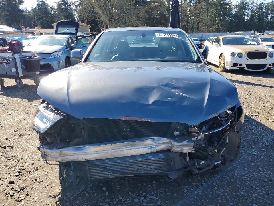 47915356 :رقم المزاد ، WAUFFAFL0FN008950 vin ، 2015 Audi A4 مزاد بيع