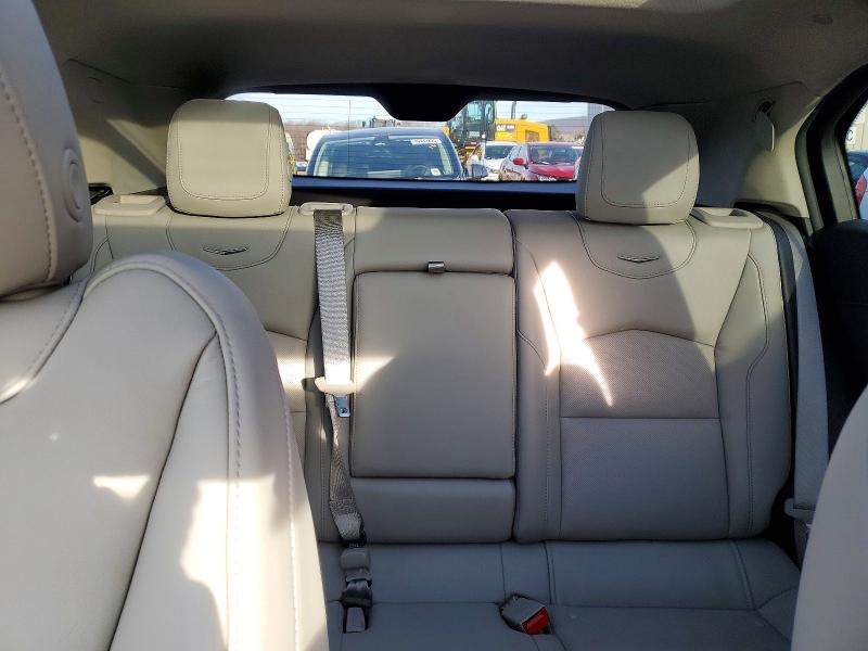 45852226 :رقم المزاد ، 1GYFZDR42PF107498 vin ، 2023 Cadillac Xt4 مزاد بيع