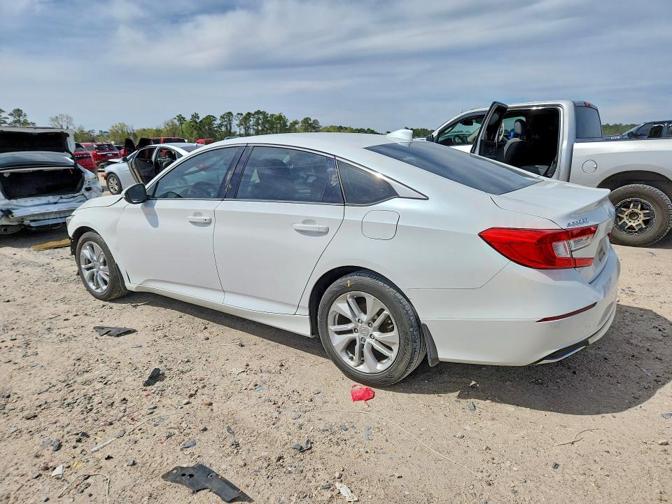 46265386 :رقم المزاد ، 1HGCV1F18JA111011 vin ، 2018 Honda Accord مزاد بيع