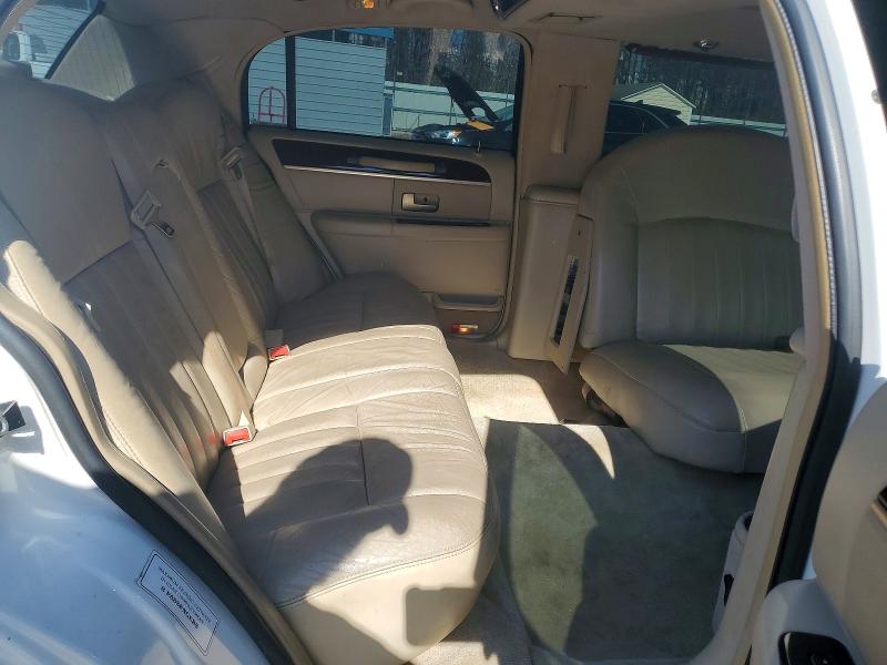 Aukcja sprzedaży 2008 Lincoln Town Car, vin: 2L1FM88W08X658708, numer aukcji: 46163966