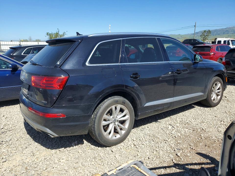Продажа на аукционе авто 2019 Audi Q7, vin: WA1LHAF74KD040121, номер лота: 41657126