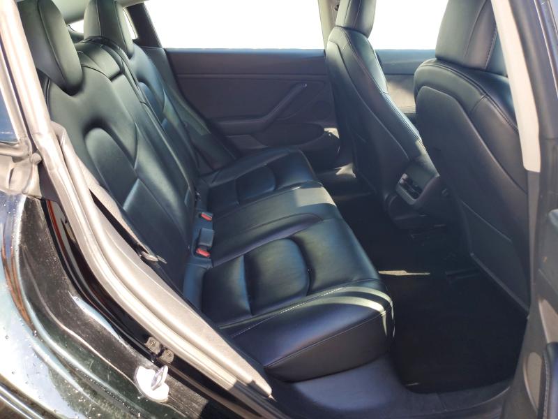 46232876 :رقم المزاد ، 5YJ3E1EA2NF372101 vin ، 2022 Tesla Model 3 مزاد بيع