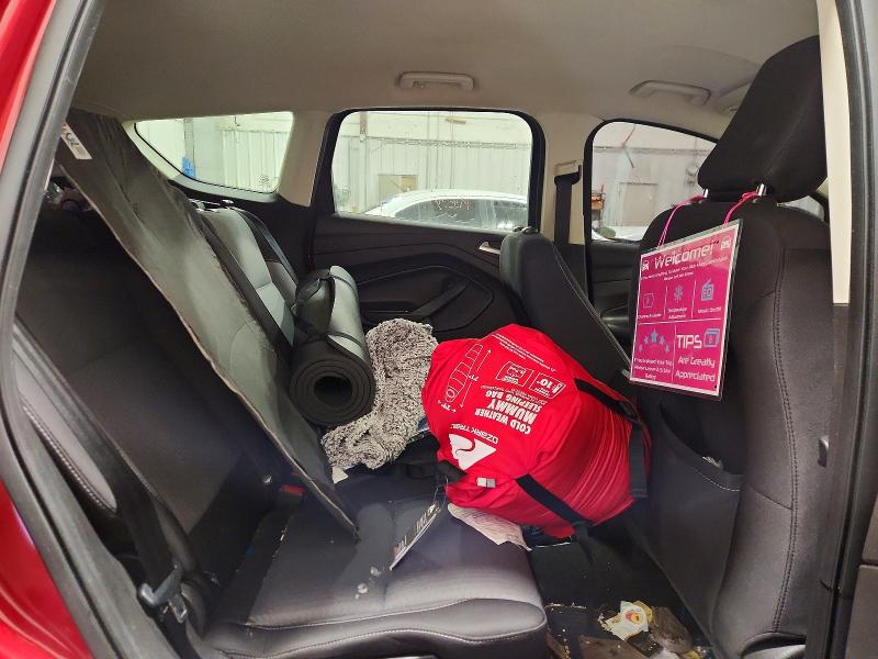 79933915 :رقم المزاد ، 1FMCU0GD7JUC58483 vin ، 2018 Ford Escape مزاد بيع