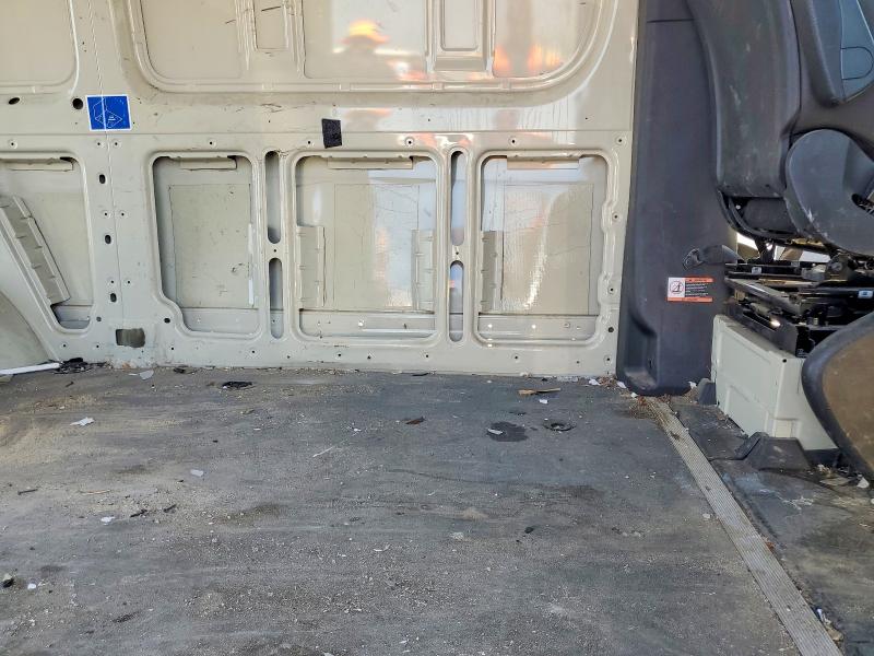 41977456 :رقم المزاد ، W1W4DBHY0MT050062 vin ، 2021 Mercedes Benz Sprinter مزاد بيع