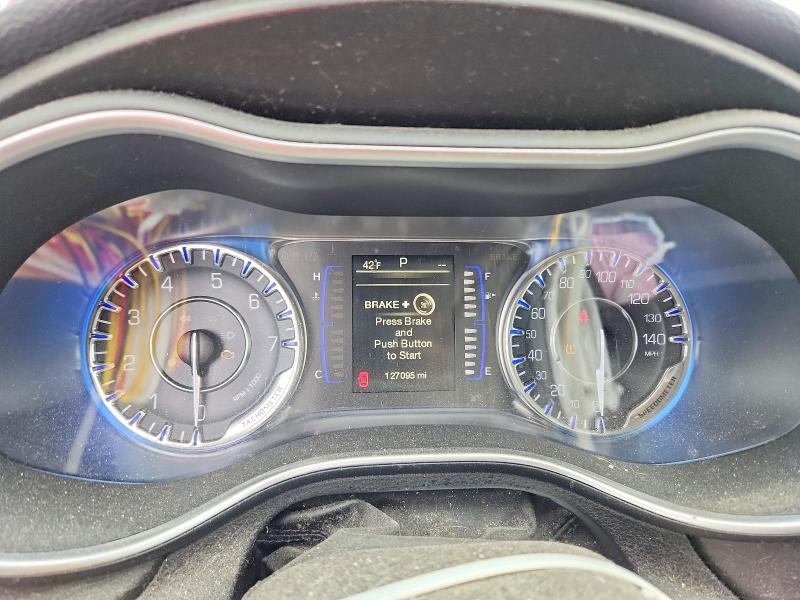 46337626 :رقم المزاد ، 1C3CCCAB4FN601157 vin ، 2015 Chrysler 200 مزاد بيع