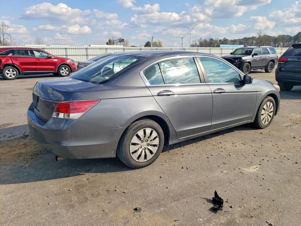 2008 Honda Accord მანქანა იყიდება აუქციონზე, vin: 1HGCP26388A133277, აუქციონის ნომერი: 45636266