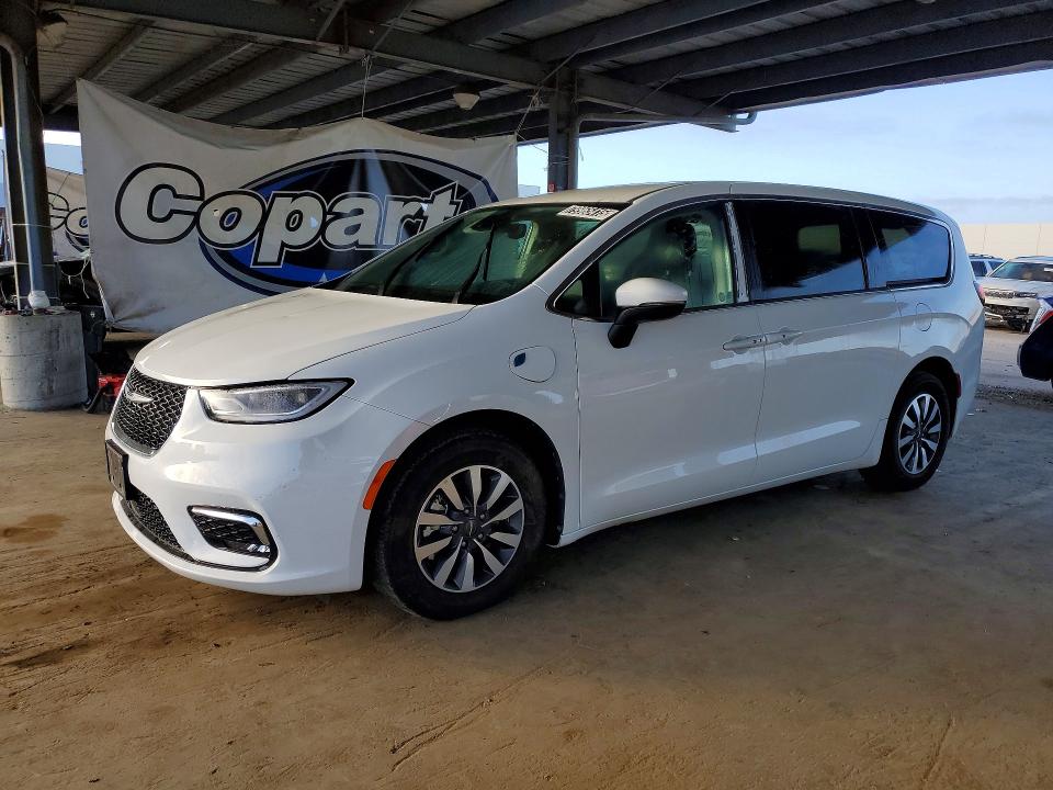 79965415 :رقم المزاد ، 2C4RC1L78PR588565 vin ، 2023 Chrysler Pacifica مزاد بيع