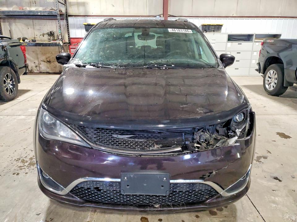 2017 Chrysler Pacifica მანქანა იყიდება აუქციონზე, vin: 2C4RC1EG0HR752597, აუქციონის ნომერი: 46183186