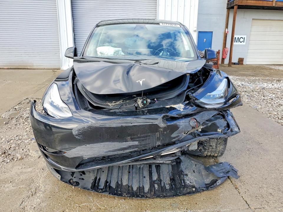 2023 Tesla Model Y მანქანა იყიდება აუქციონზე, vin: 7SAYGDEE2PA063770, აუქციონის ნომერი: 41774816