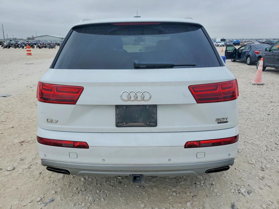 Продаж на аукціоні авто 2018 Audi Q7, vin: WA1LAAF70JD005904, номер лоту: 78963935